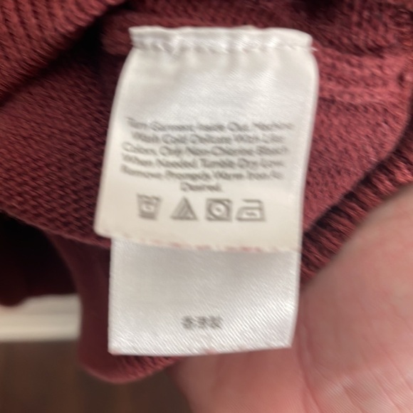 Eddie Bauer Long Sleeve Crew Neck Sweater. Size XL. - Picture 7 of 9